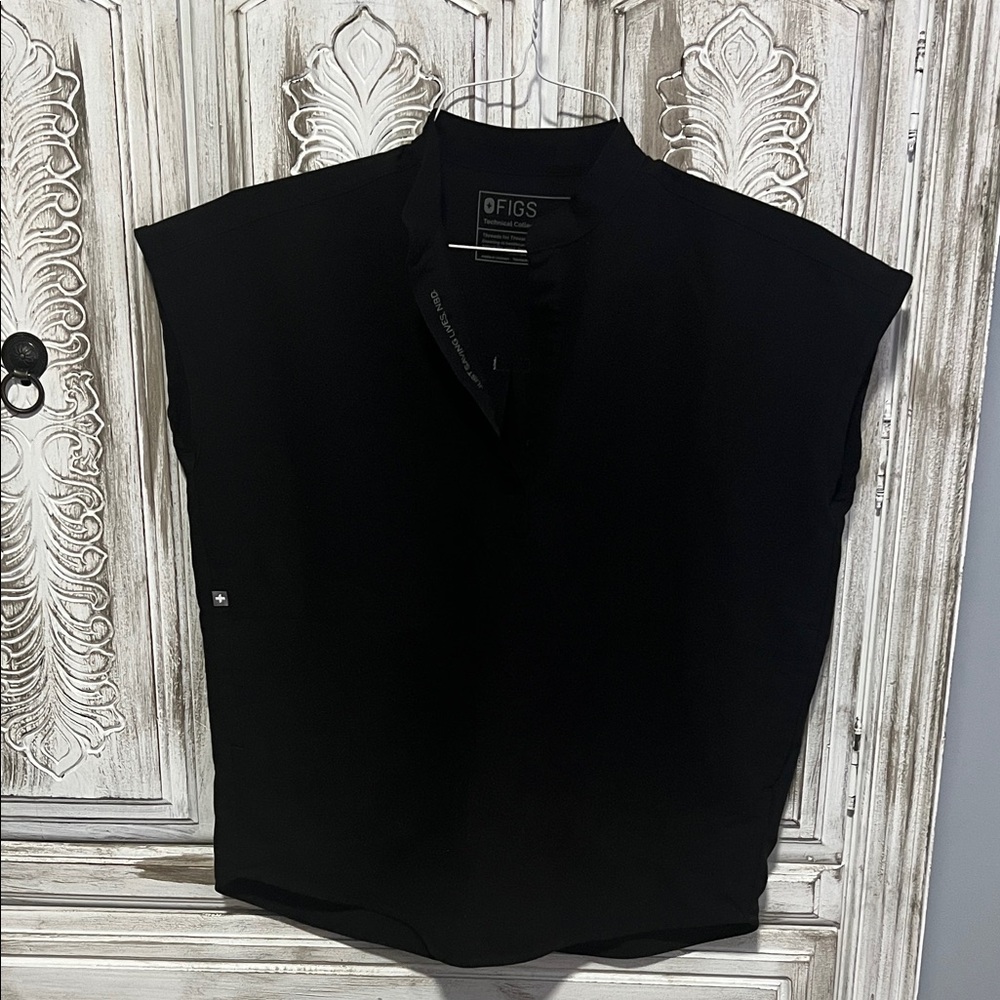 FIGS Black Rafaela top XXS